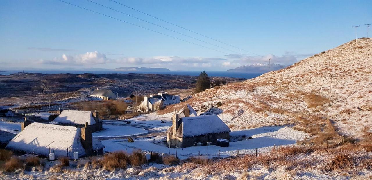 Tigh Lachie, Mary'S Thatched Cottages, Elgol, Isle Of Skye Kültér fotó