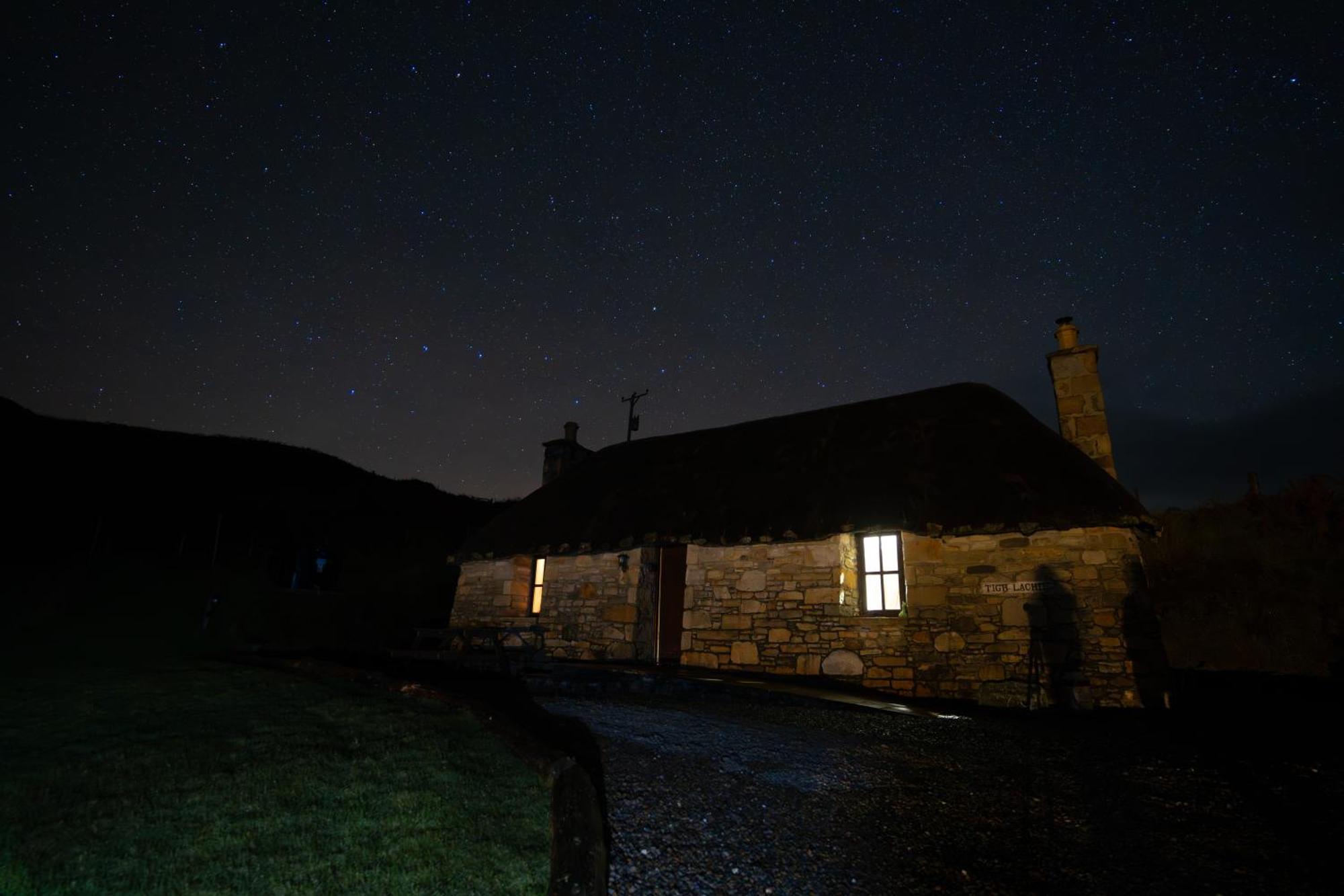 Tigh Lachie, Mary'S Thatched Cottages, Elgol, Isle Of Skye Kültér fotó