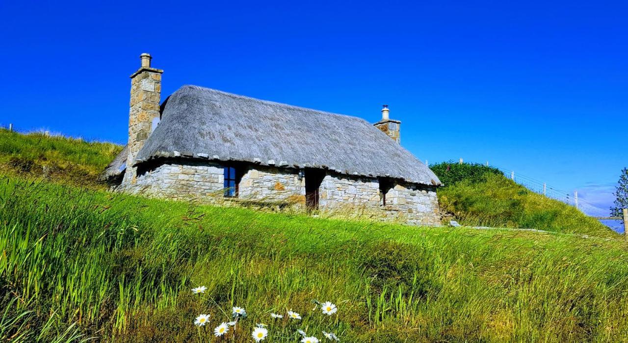 Tigh Lachie, Mary'S Thatched Cottages, Elgol, Isle Of Skye Kültér fotó