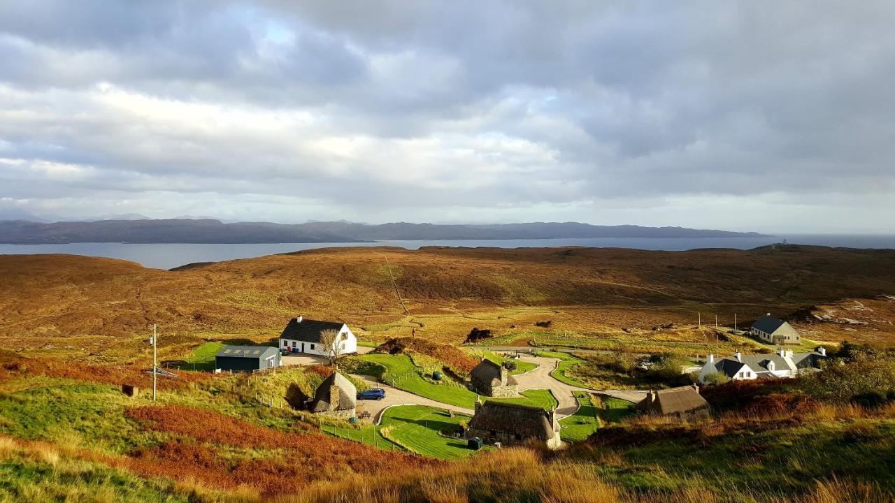 Tigh Lachie, Mary'S Thatched Cottages, Elgol, Isle Of Skye Kültér fotó